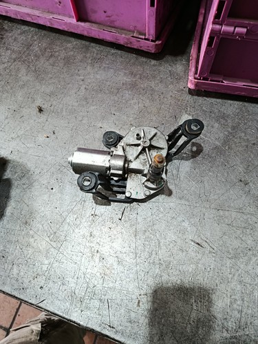 Scheibenwischermotor hinten