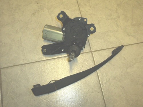 Scheibenwischermotor hinten